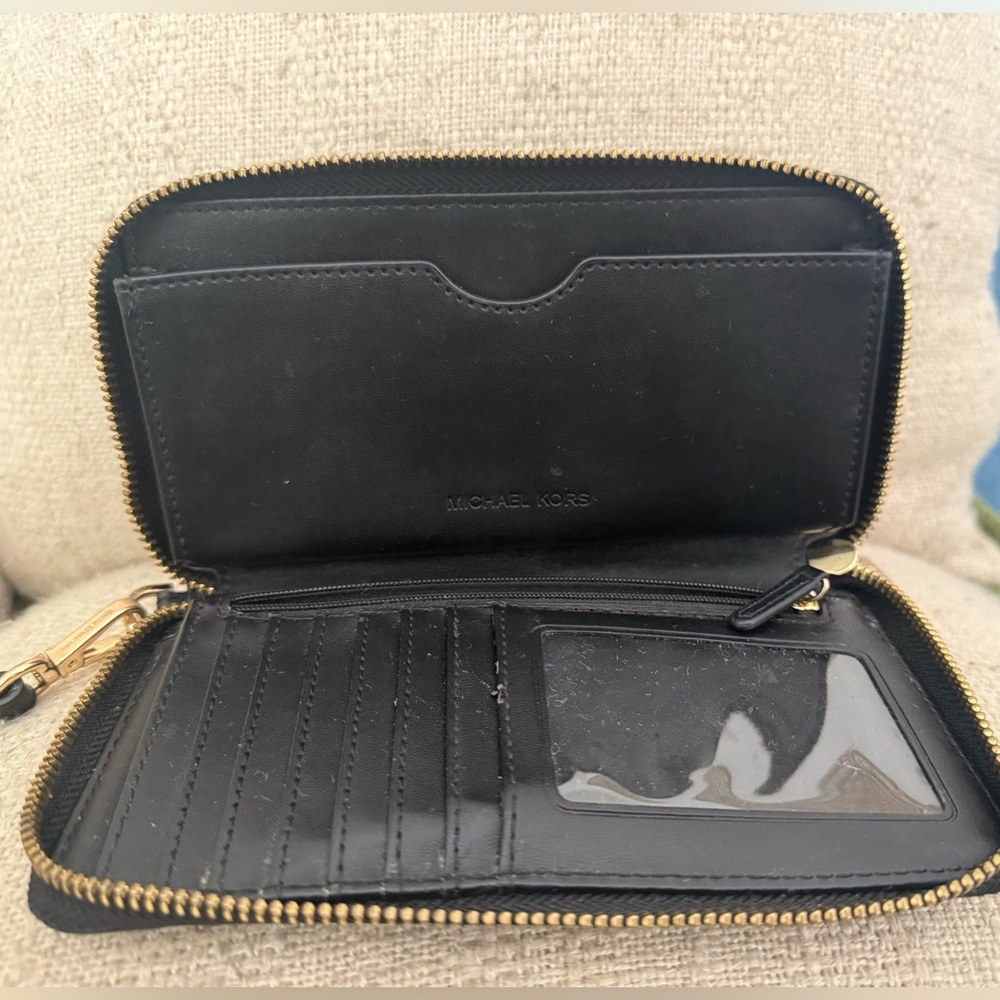 Michael Kors Leather Wristlet/Wallet - Picture 3 of 4